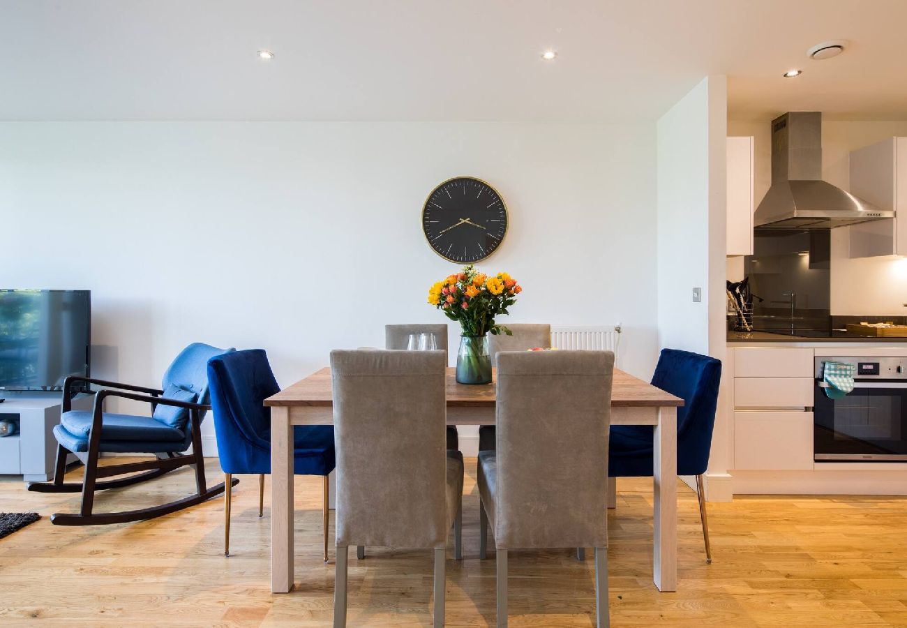Apartment in London - Greenwich Riverside 2 Bed Apartment by Wild Roses 