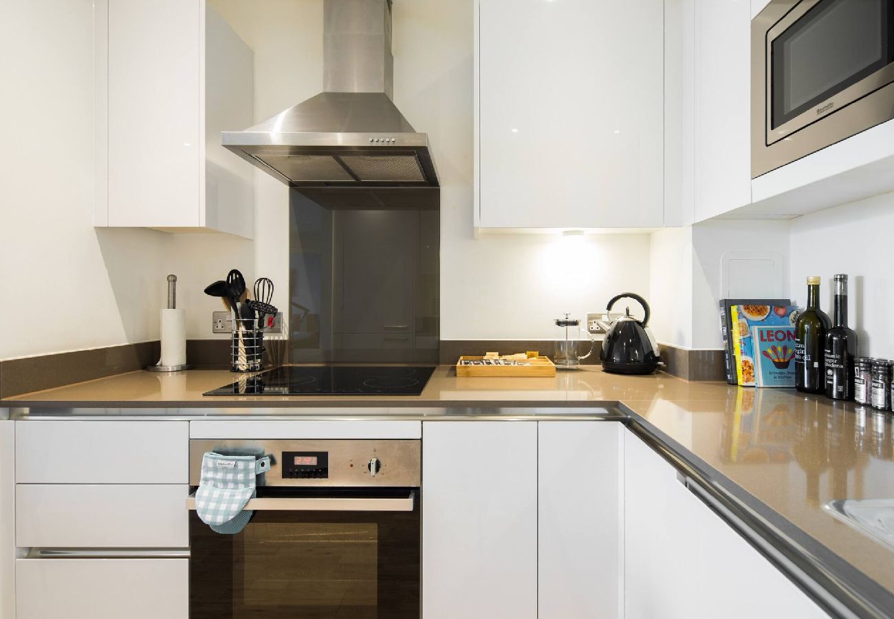 Apartment in London - Greenwich Riverside 2 Bed Apartment by Wild Roses 