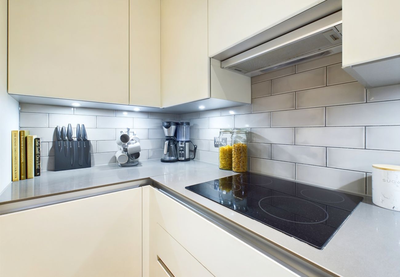 Apartment in Canning Town - Stylish Royal Docks Apartment by Wild Roses