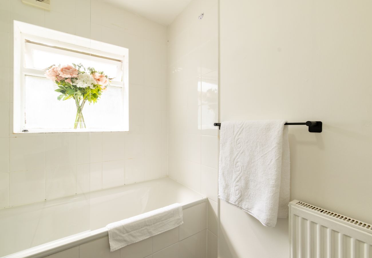 Apartment in Greenwich - The Garden Nest – Victorian 2-Bed