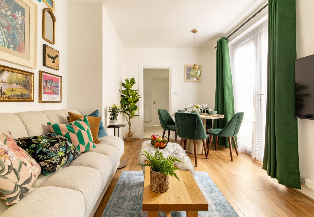 Apartment in Greenwich - The Garden Nest – Victorian 2-Bed