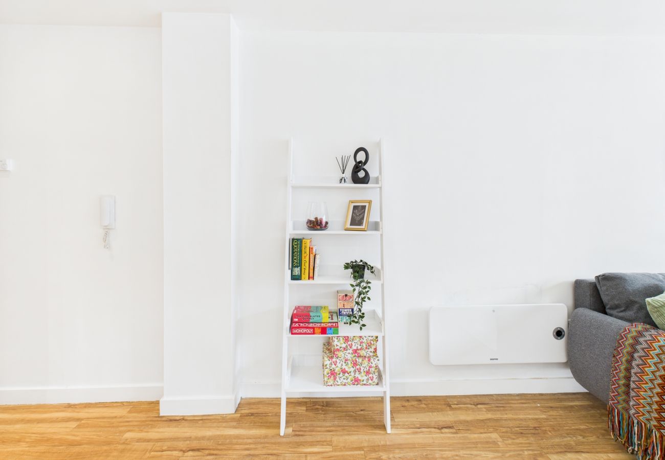 Apartment in Manchester - Bright & Stylish 2-Bed | Central Manchester