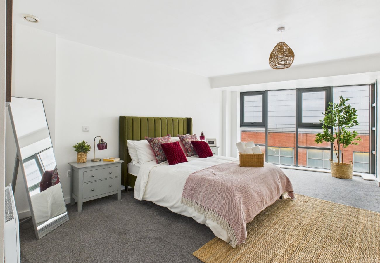 Apartment in Manchester - Bright & Stylish 2-Bed | Central Manchester