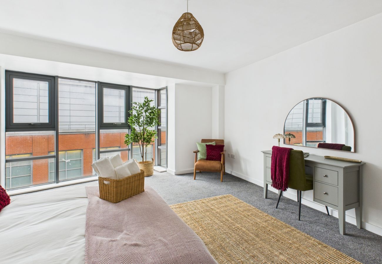 Apartment in Manchester - Bright & Stylish 2-Bed | Central Manchester