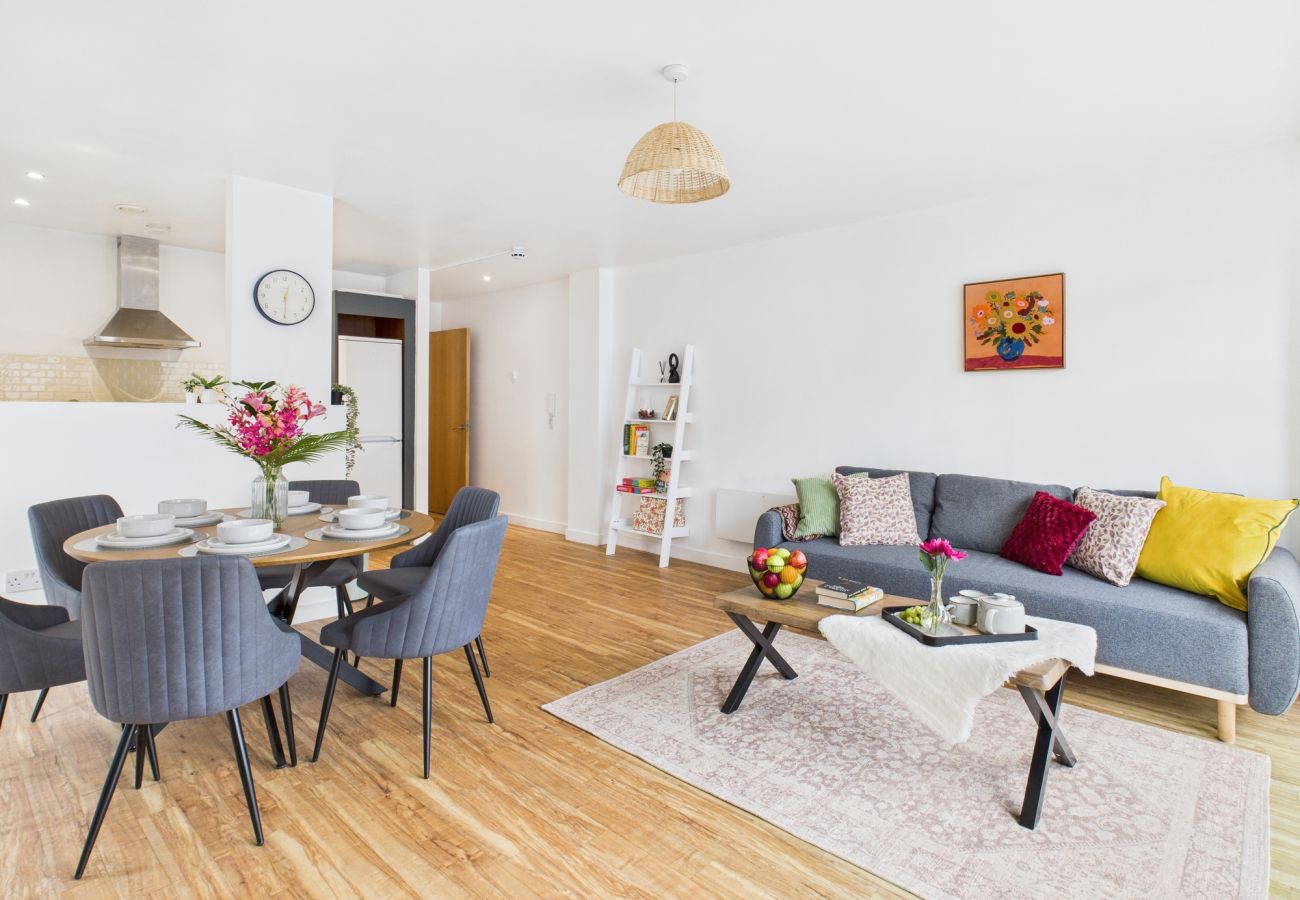 Apartment in Manchester - Bright & Stylish 2-Bed | Central Manchester
