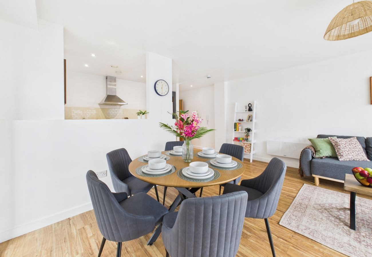 Apartment in Manchester - Bright & Stylish 2-Bed | Central Manchester