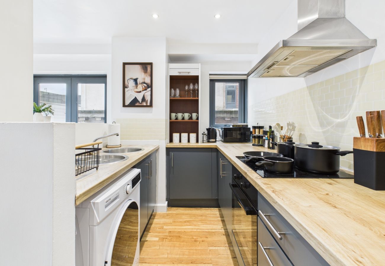 Apartment in Manchester - Bright & Stylish 2-Bed | Central Manchester