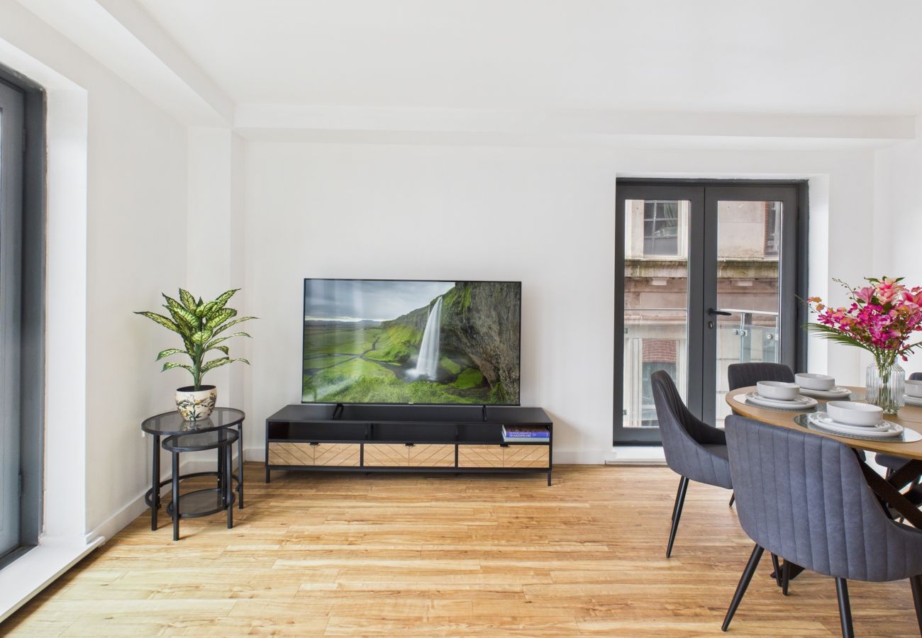 Apartment in Manchester - Bright & Stylish 2-Bed | Central Manchester