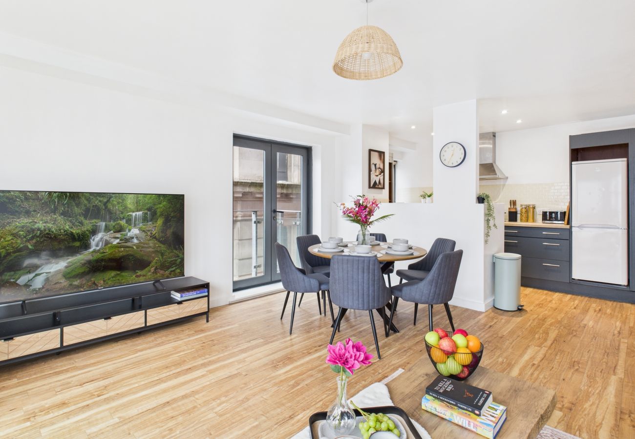 Apartment in Manchester - Bright & Stylish 2-Bed | Central Manchester